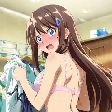 栗花落 桃華(ひとりぼっちの異世界攻略) 着替え中のハプニング