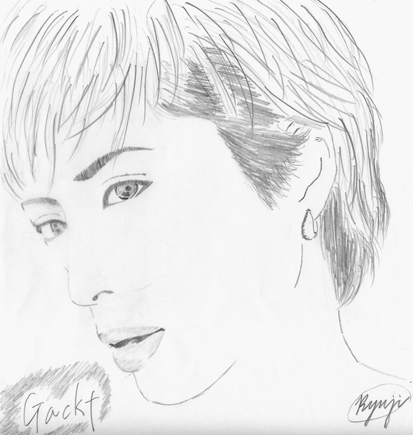 Gacktさんです。