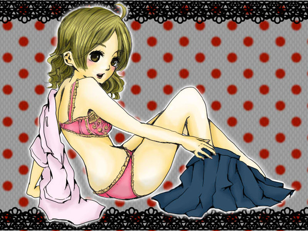 脱衣中の彼女