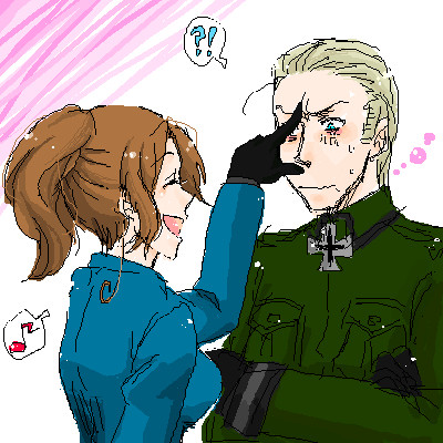 隊長の眉間のしわに攻撃であります!!
