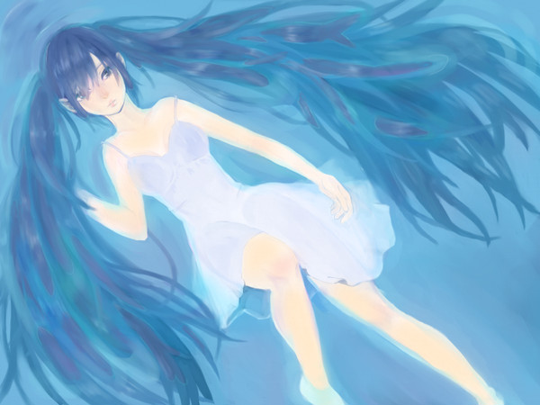 青