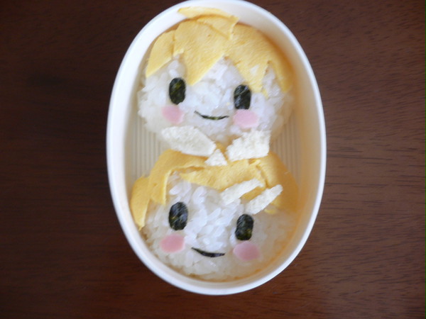 愛情たっぷりリンレン弁当ｗ