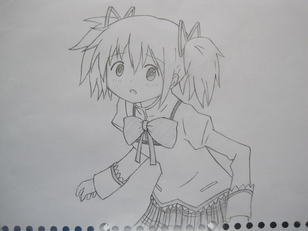 まどか謎のポーズ