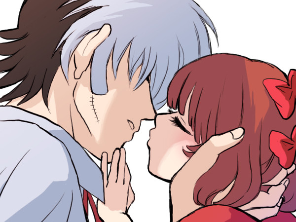 キスしながら唾を吐いて