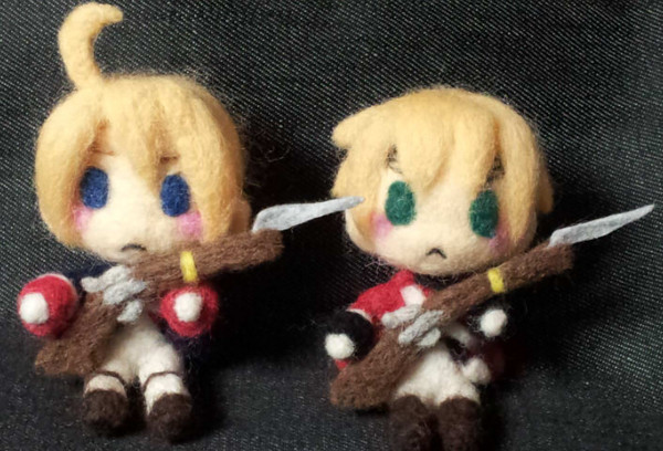 羊毛フェルトで味覚音痴コンビ（独立軍服）