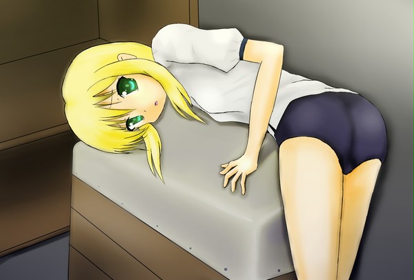 体育倉庫にて