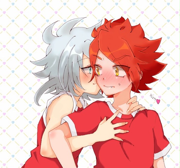 (//´3(°□°///