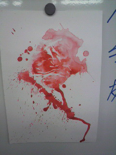 散る紅い薔薇