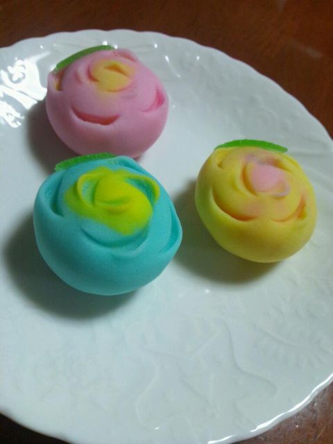 和菓子でIbの薔薇