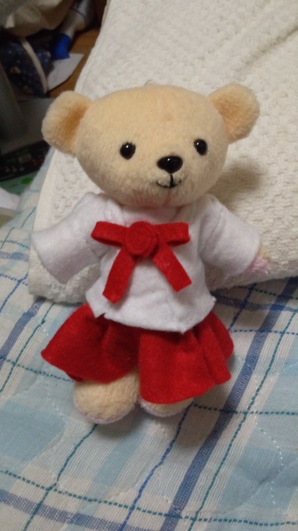 イヴちゃん風に服を作ってみた