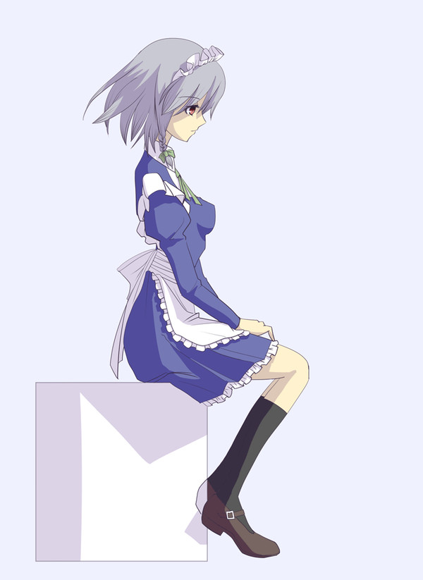 椅子に座る咲夜さん