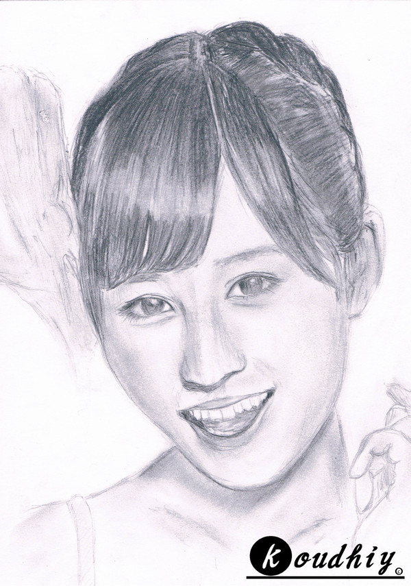 前田敦子　鉛筆画