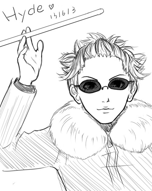 hyde playing drums~