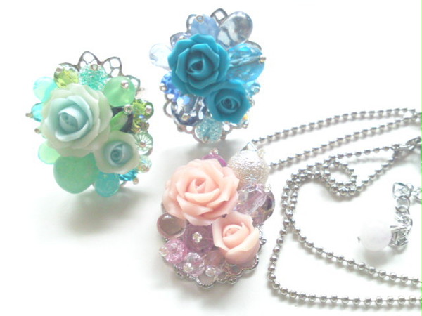 樹脂薔薇アクセサリー