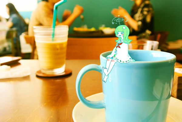 コップの滲音子
