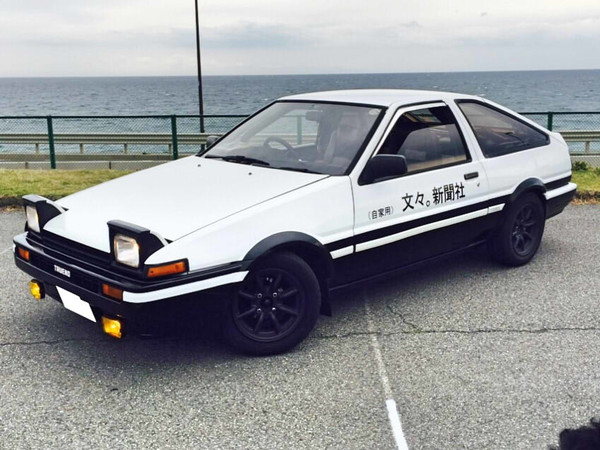 第12回博麗神社例大祭【痛車展示】文々。新聞社仕様のAE86