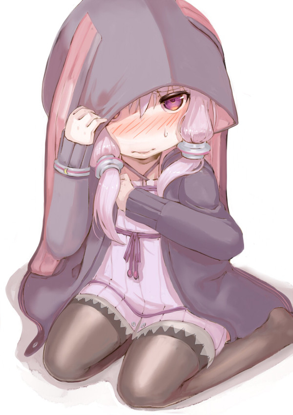 「なんなんですかこの格好…」