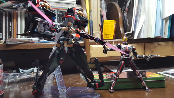 ファイズvsラウラ