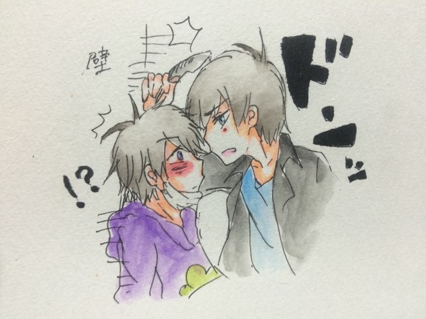 カラ一(?)で壁ドン