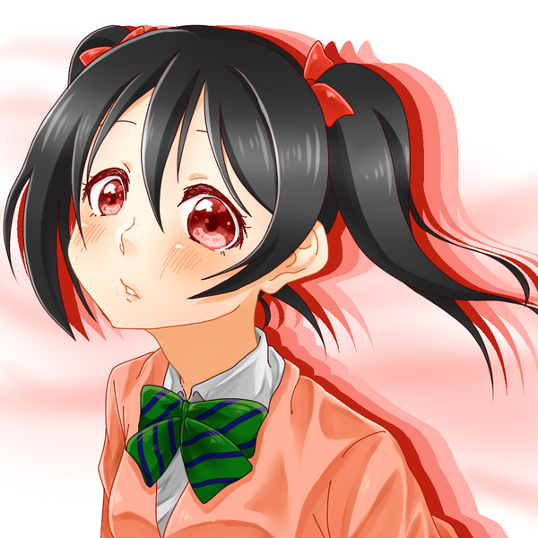にこ