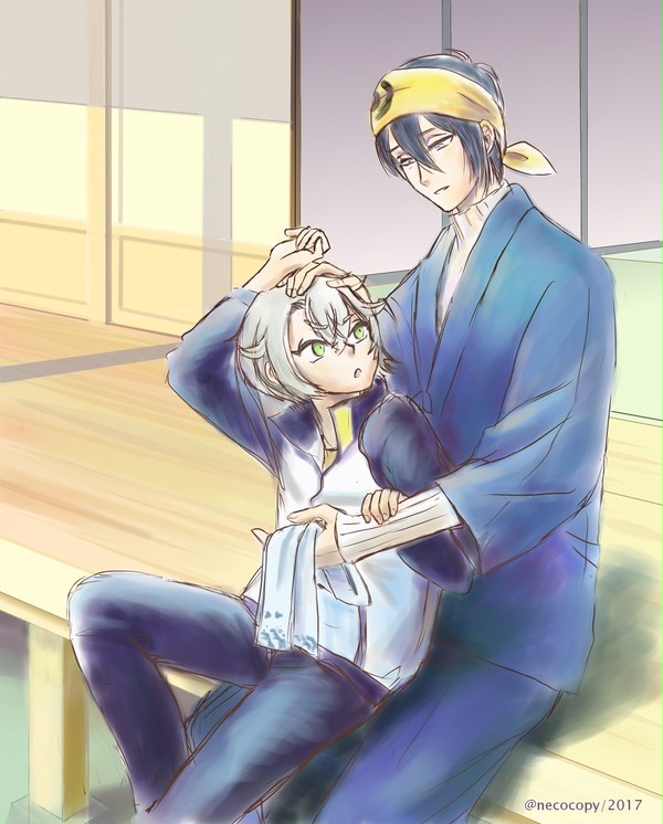 三日月と蛍