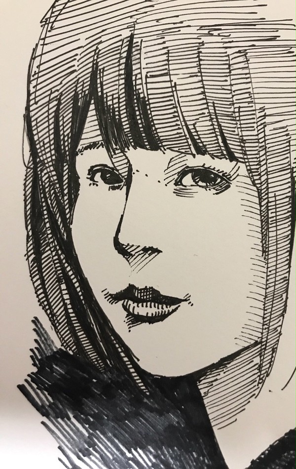 女