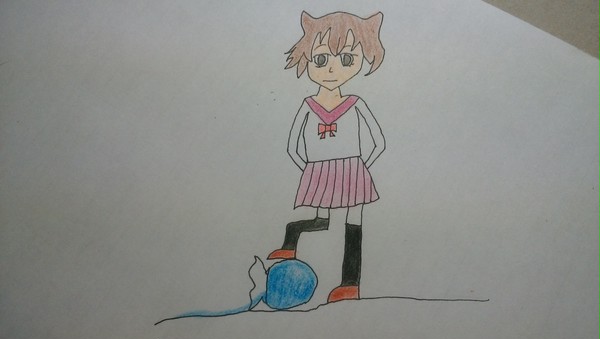 金魚鉢を踏みつける女の子