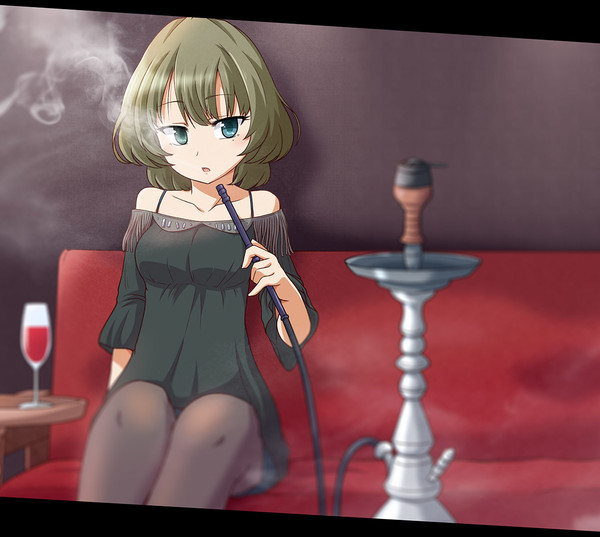 楓さんと水タバコ。