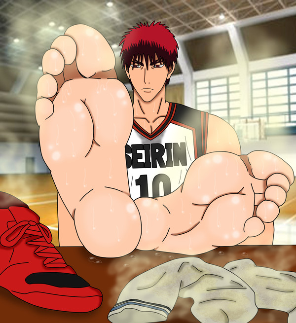 Kagami Taiga airing his feet