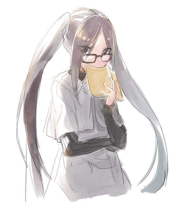 芥ヒナコ