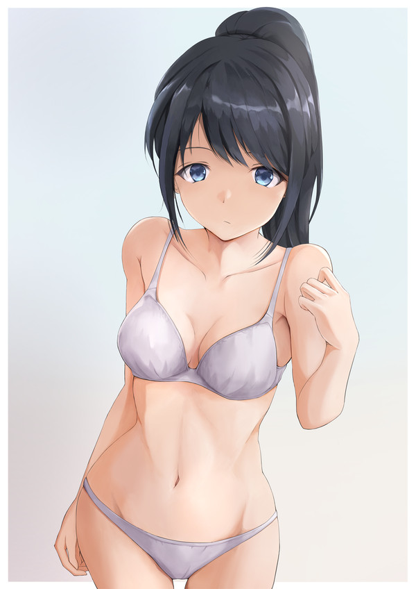 下着の女の子