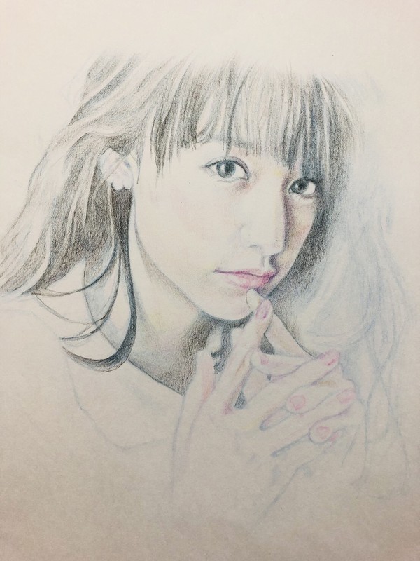練習、山本美月。