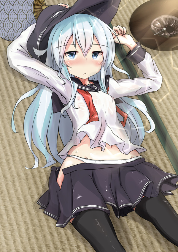 響「すまないね司令官..今日は暑くてたまらなかったんだ」