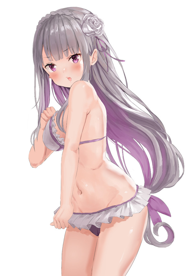 水着エミリア