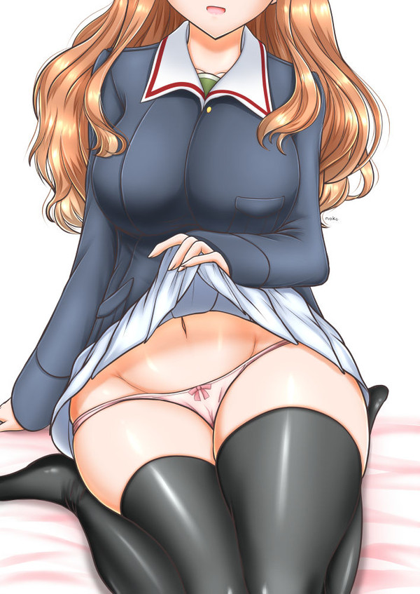 さおりんのおなかとふともも