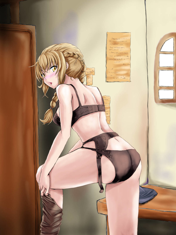 受付嬢さんは着替え中