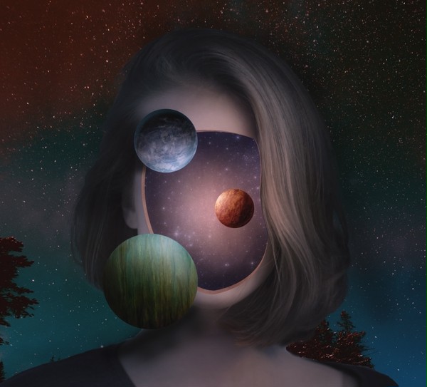 太空女