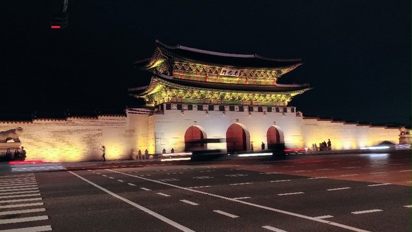광화문 삼거리