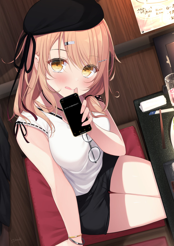 「せんぱい、他の人に言っちゃダメですよ？」