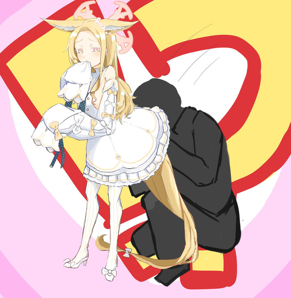 恥ずかしがりながら見せてくれるセイア