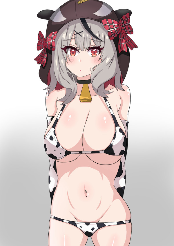 牛柄ビキニを着させられるさかまた