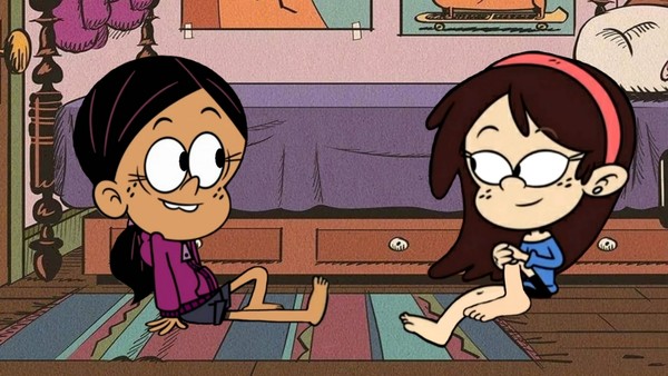 Barefoot Besties