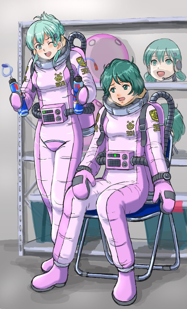 鈴谷と最上(艦これ)桃色潜水服