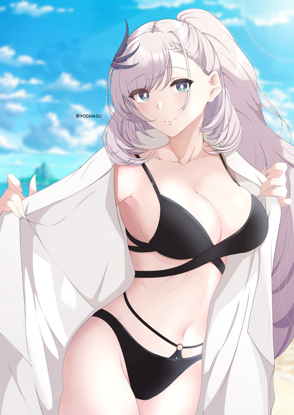 🦚👙