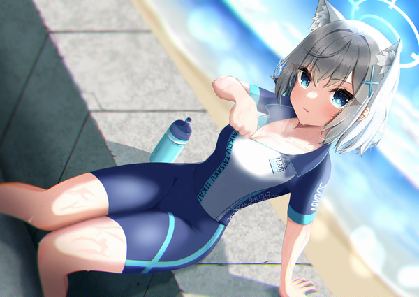 「今日も暑いね…先生。」