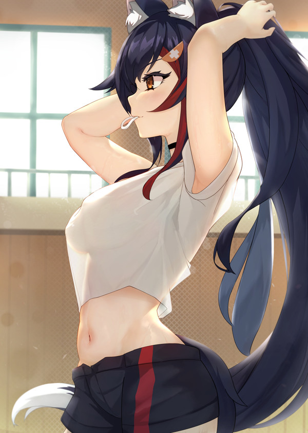 髪を結んでいるミオ💦