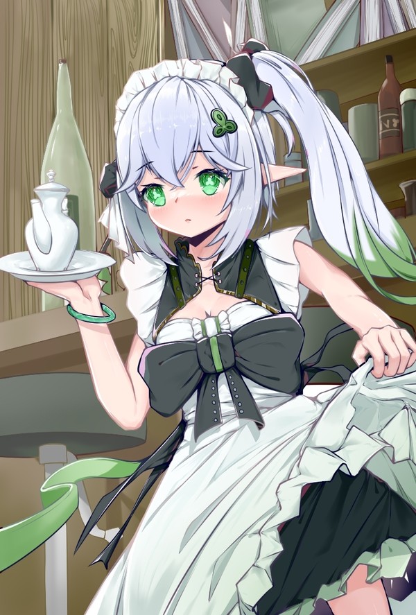 女仆草神哒