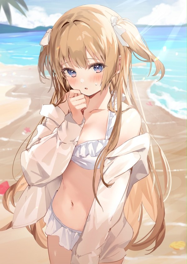 「この水着…へ、変じゃないでしょうか?」