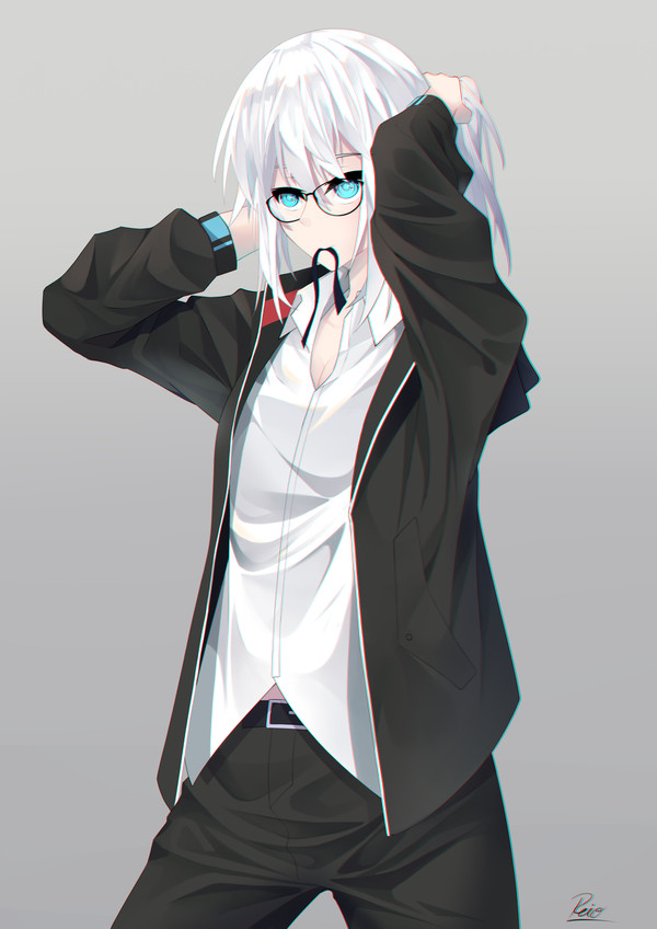 女