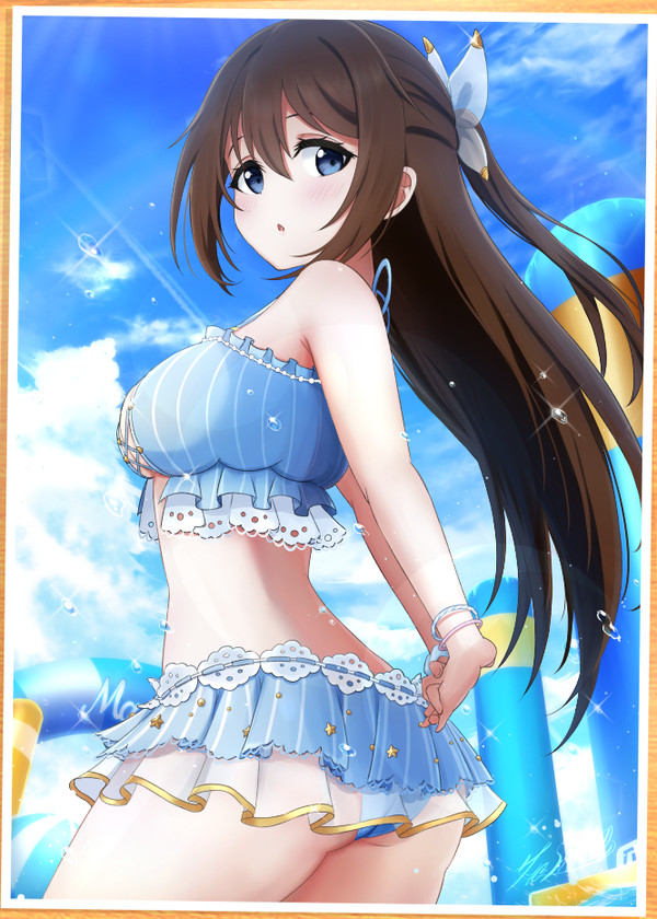 水も弾けるビーチガール💧